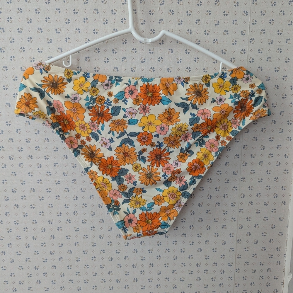 🍊 💛 NWT XL Swim Suit Cupshe Floral Womens Bottoms Suit Water Sports Match
